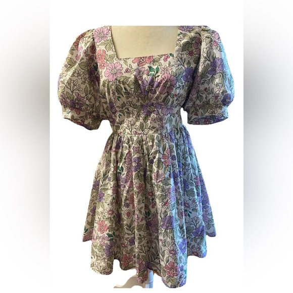 entro Dresses & Skirts - Entro Square neckline floral mini dress puff short sleeves easter spring large